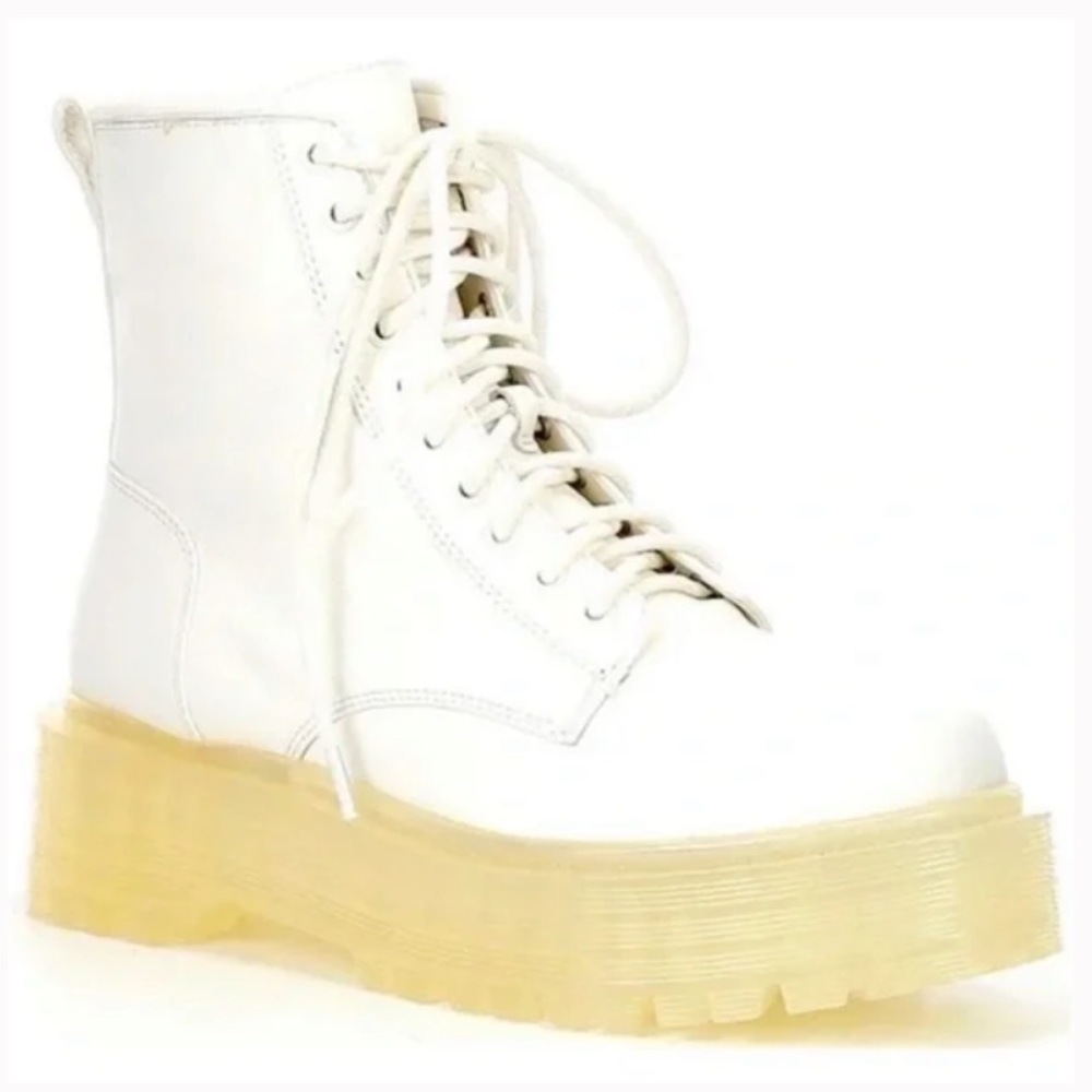 GB Gianni Bini Moon-Walk Platform Combat Booties in White NWT